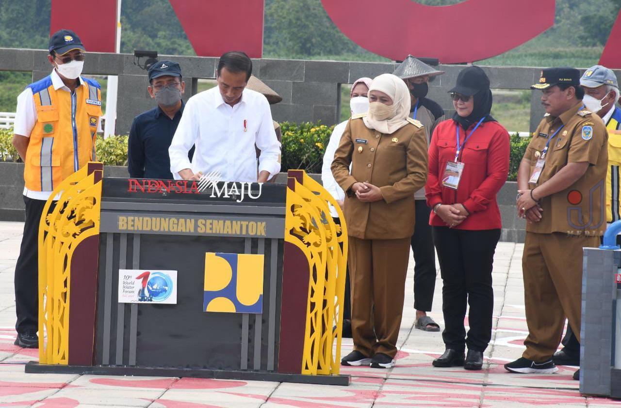 Presiden Jokowi Resmikan Bendungan Semantok 2,5 Trilliun