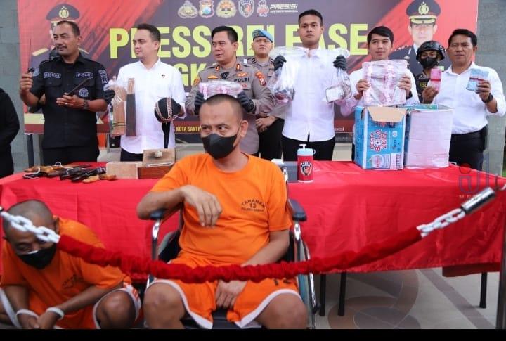 Dukun Palsu Bisa Gandakan Uang Ditangkap Polisi