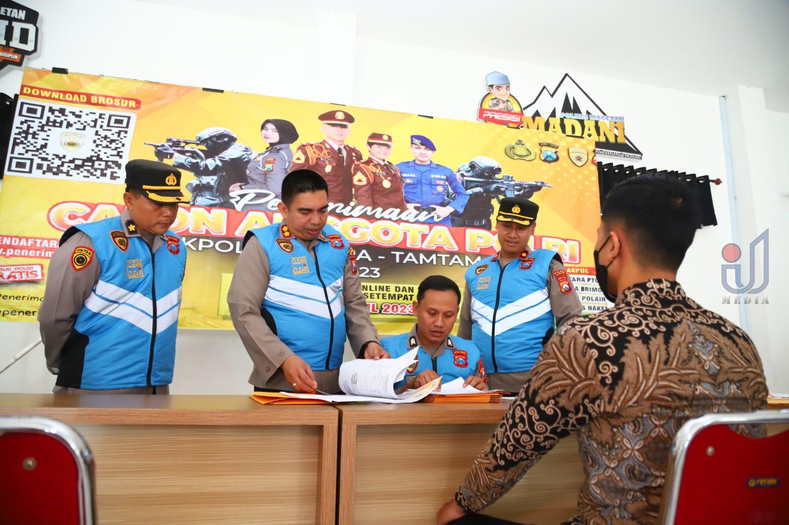 Kapolres Magetan Pantau Langsung Pendaftaran Anggota Polri Tahun 2023