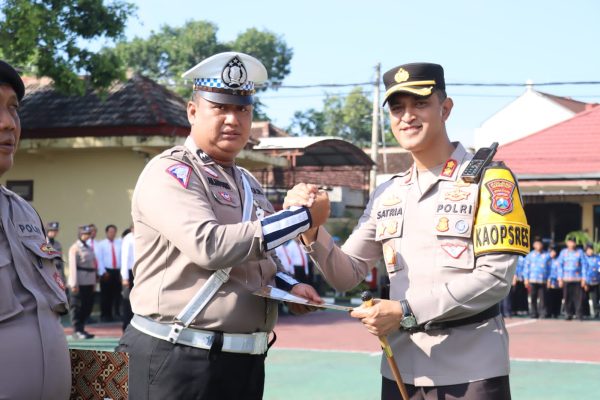 Anggota Berprestasi Diganjar Penghargaan Kapolres Magetan Img 20240220 Wa0078