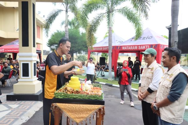 Rayakan HPN 2024, Polres Magetan Ajak Insan Pers Olahraga Bersama Img 20240309 Wa0033