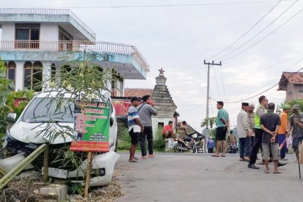 2 Mobil Terlibat Laka di Magetan, Satu Orang Alami Luka Luka Oplus 131072