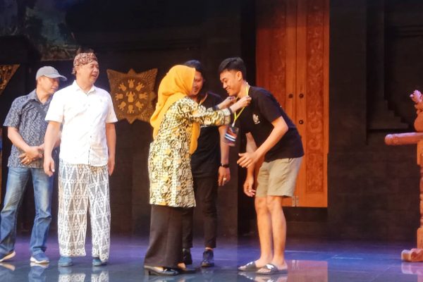 Magetan Bersama Anjungan Jawa Timur Pamerkan Produk Unggulan dan Seni Budaya di TMII Jakarta Gridart 20240504 183939054