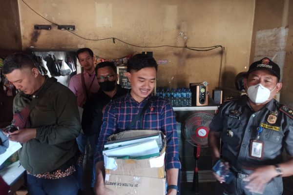 Sidak Rokok Ilegal di Magetan
