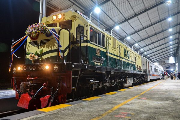 Kereta api Blambangan Ekspres saat peresmian di Ketapang, Jawa Timur. (Foto : Wikipedia)