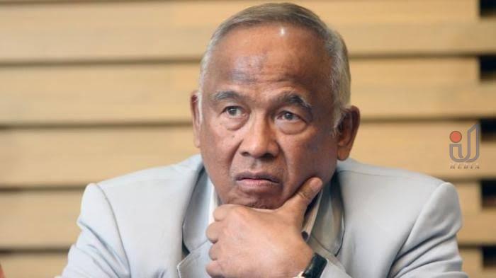 Taufiequrachman Ruki Terima Penghargaan Spirit Pers Indonesia dari SMSI