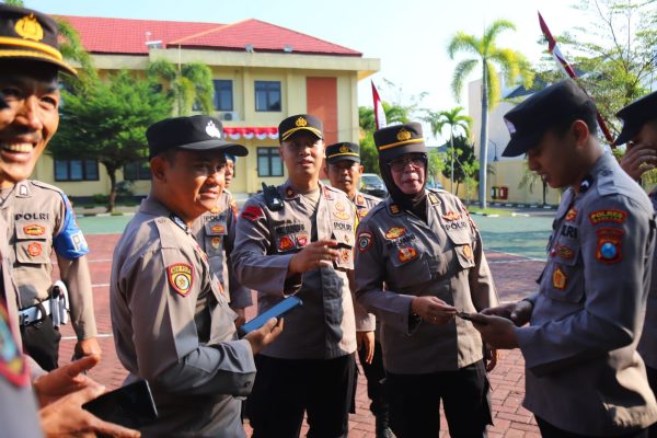 Antisipasi Pelanggaran Judi Online, Polres Magetan Razia HP Anggota