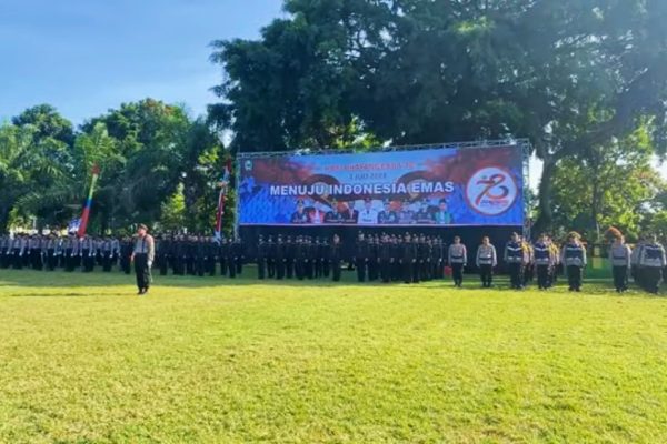 Upacara Peringatan Hari Bhayangkara ke-78 di Pusat Kota Magetan Oplus 131072