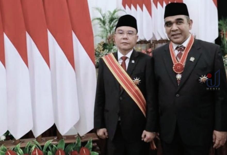 Ahmad Muzani (kanan) sebagai Wakil Ketua MPR, Sekjen Partai Gerindra. Sufmi Dasco Ahmad (kiri), sebagai Wakil Ketua DPR, Ketua Harian Partai Gerindra.