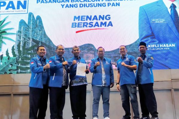 DPP PAN Serahkan Rekom Resmi Kepada Hergunadi-Babussalam untuk Pilkada 2024