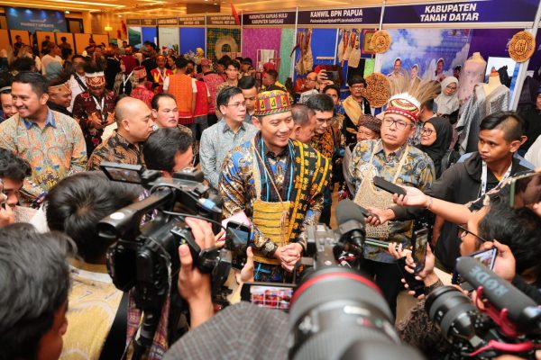 Menteri AHY Resmikan Ekshibisi Tanah Ulayat untuk Indonesia dan ASEAN