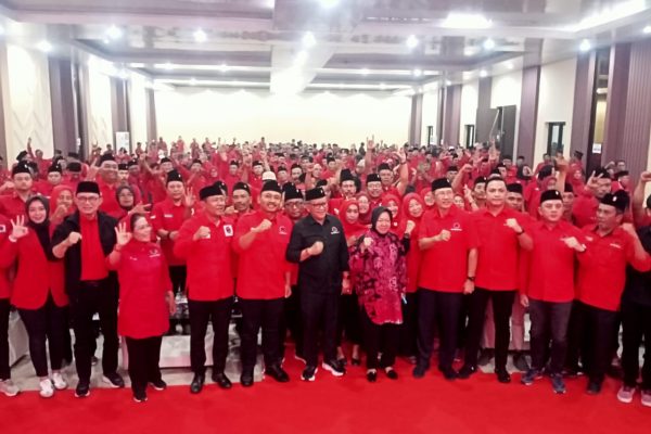 Hasto Safari Politik di Jawa Timur, Konsolidasi Partai PDIP untuk Kemenangan Risma-Gus Han