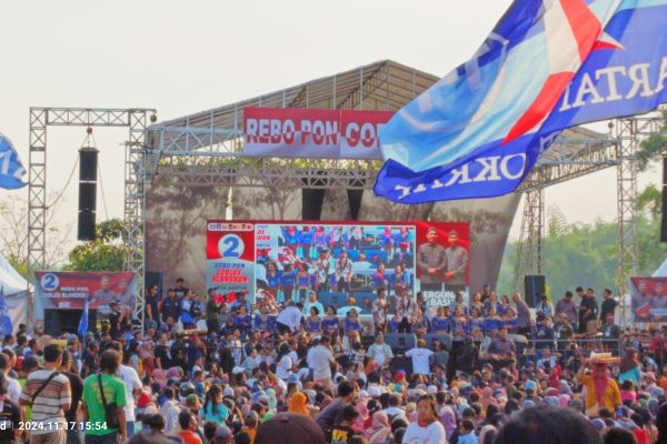 Kampanye Terbuka Paslon HEBAT Dimeriahkan Lawak Kondang Cak Percil