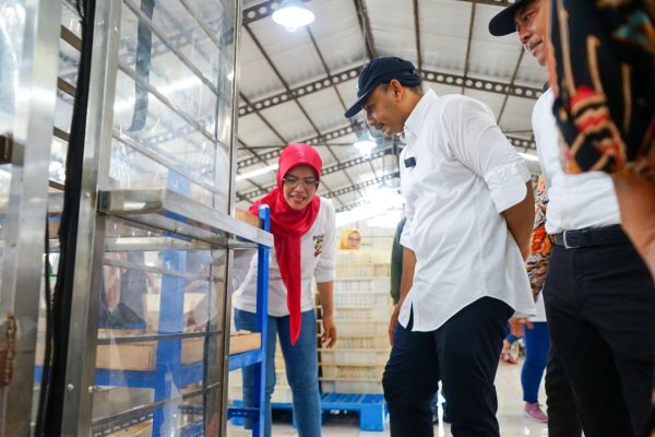 Paslon Ony-Antok Kunjungi Pabrik Rokok, Tekankan Kesejahteraan Pekerja Disabilitas