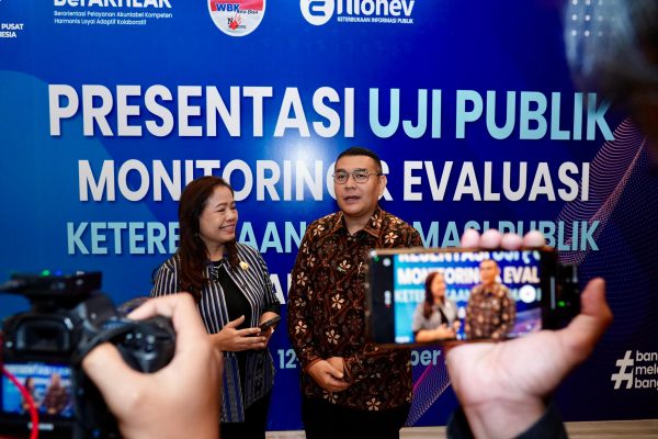 Presentasi Uji Publik, Wamen Ossy Komitmen Dukung KIP di Kementerian ATR/BPN