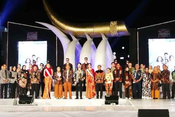 Ngawi Batik Fashion 2024, Persiapkan Desainer Muda di Kancah Nasional