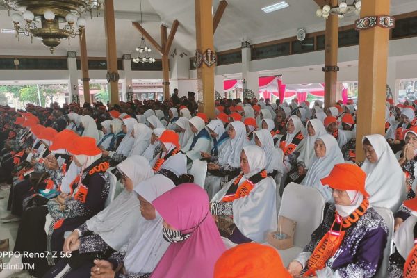 Ngawi Berangkatkan 477 Jamaah Haji Terbanyak di Tahun 2025