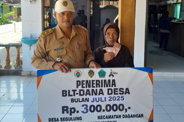 Sebanyak 40 KPM Warga Desa Segulung Madiun Terima BLT DD