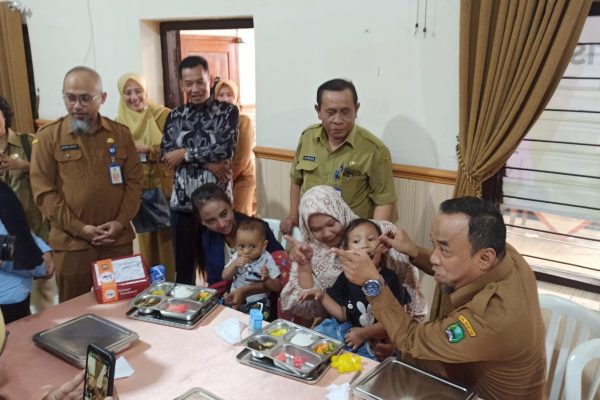 Pemkab Magetan Salurkan Program MBG kepada Kelompok B3