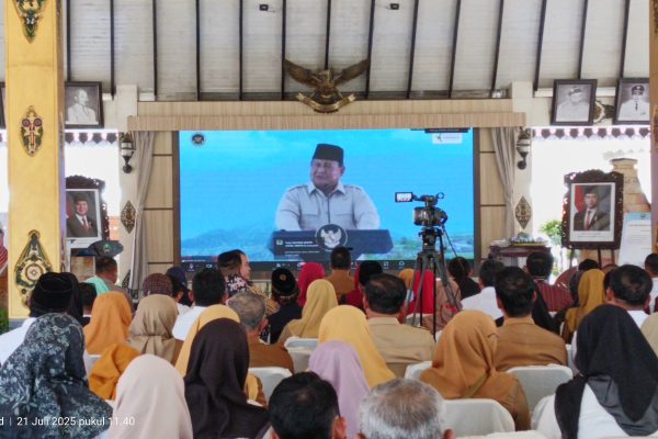 Launching Serentak Koperasi Merah Putih, Ratusan Pengurus KMP di Magetan Resmi Dikukuhkan