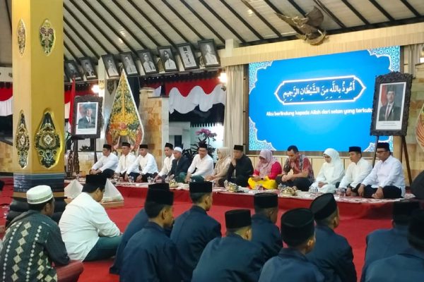 Malam Tirakatan Jelang HUT ke-80 RI di Magetan