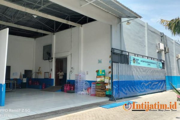 Dapur MBG Serap Tenaga Kerja Lokal dan Berdayakan Bumdes gridart 20250930 075831673