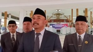Ony Anwar Harsono, Bupati Ngawi, Jawa Timur. 
