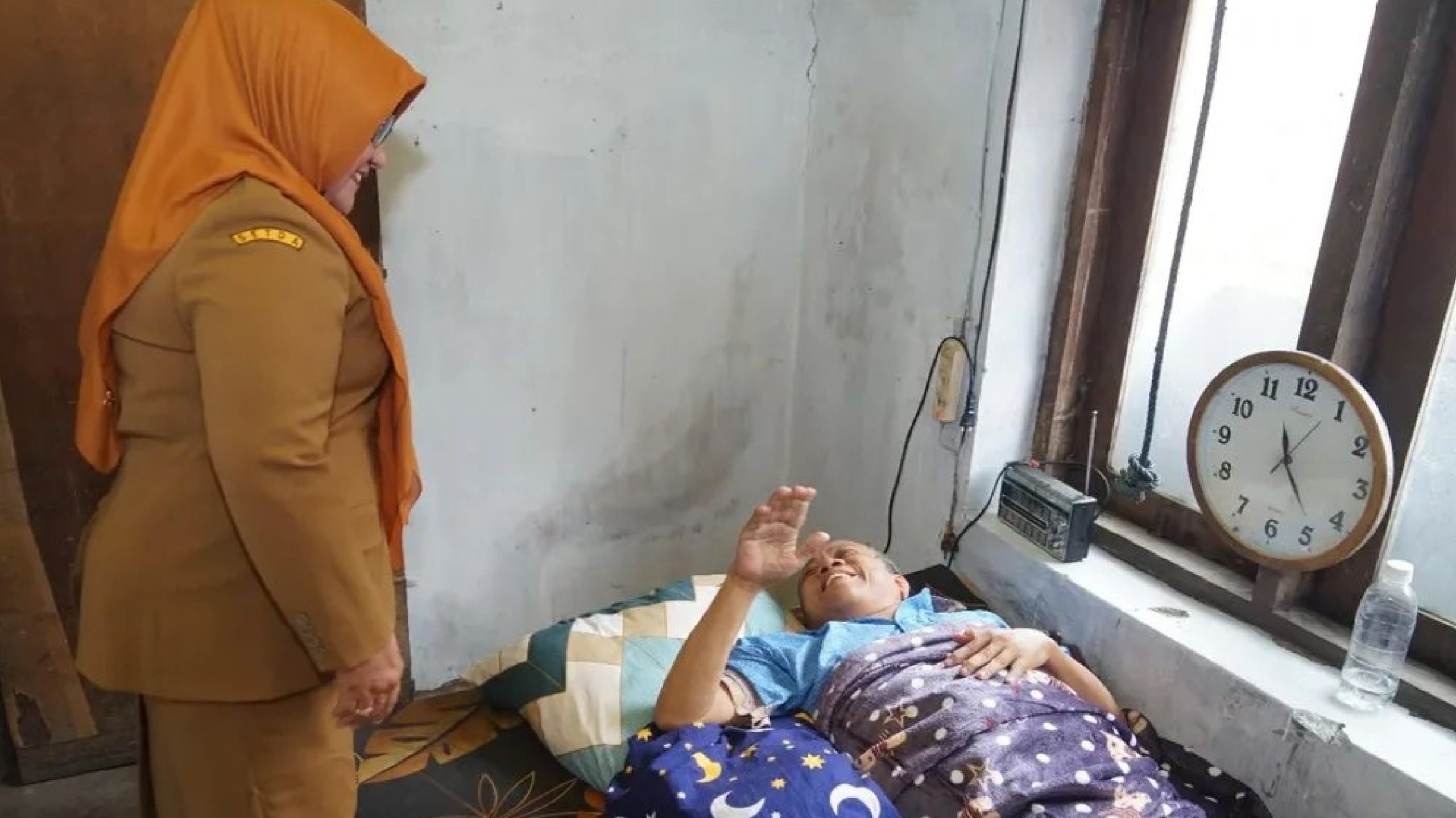 Bupati Magetan Beri Bantuan ke Warga Lumpuh di Plaosan