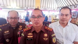 IMG_20251112_180554-300x171 Dezi Septiapermana Resmi Jabat Kajari Magetan, Siap Bersinergi Bangun Magetan Lebih Baik