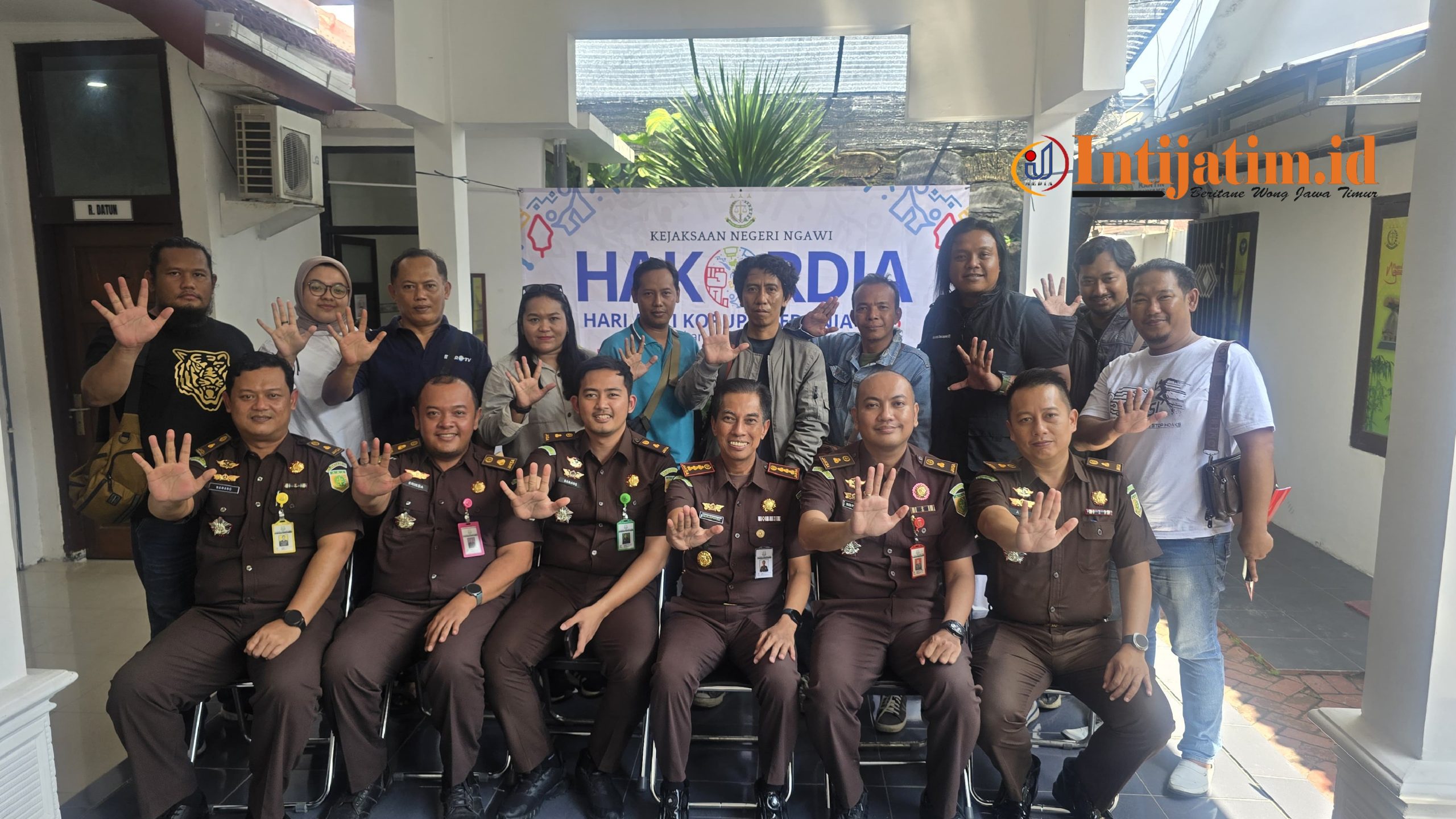 gridart 20251212 225549961