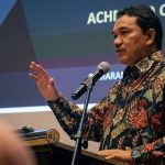 Prof. Dr. Achsanul Qosasi
